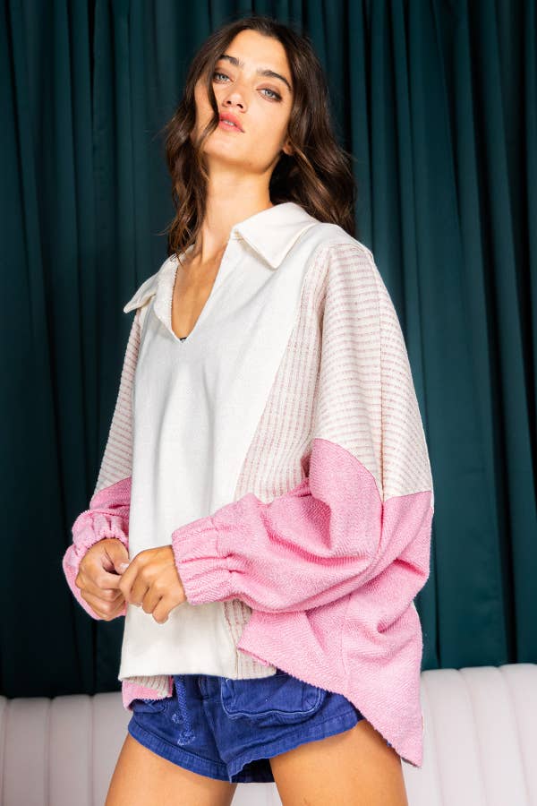 Oversized Spread Collared V-Neck Contrast Top